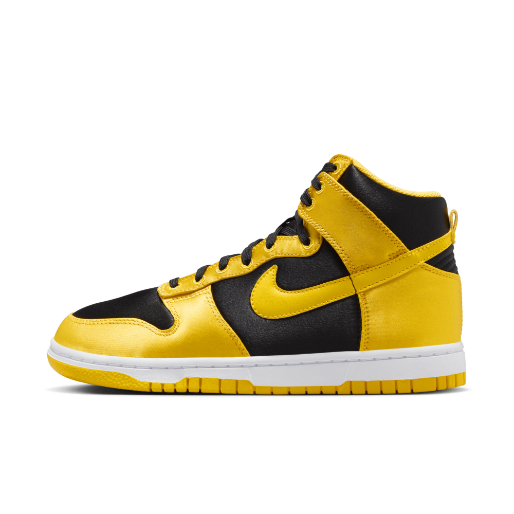 Nike Dunk High FN4216-001 / schwarz