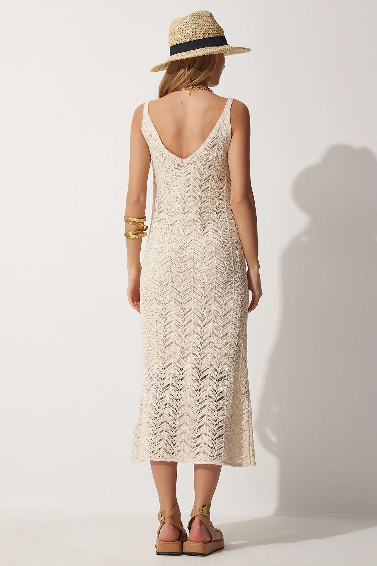 Happiness İstanbul  Cremefarbenes, durchbrochenes Sommerstrickkleid mit Trägern für Damen NF00044