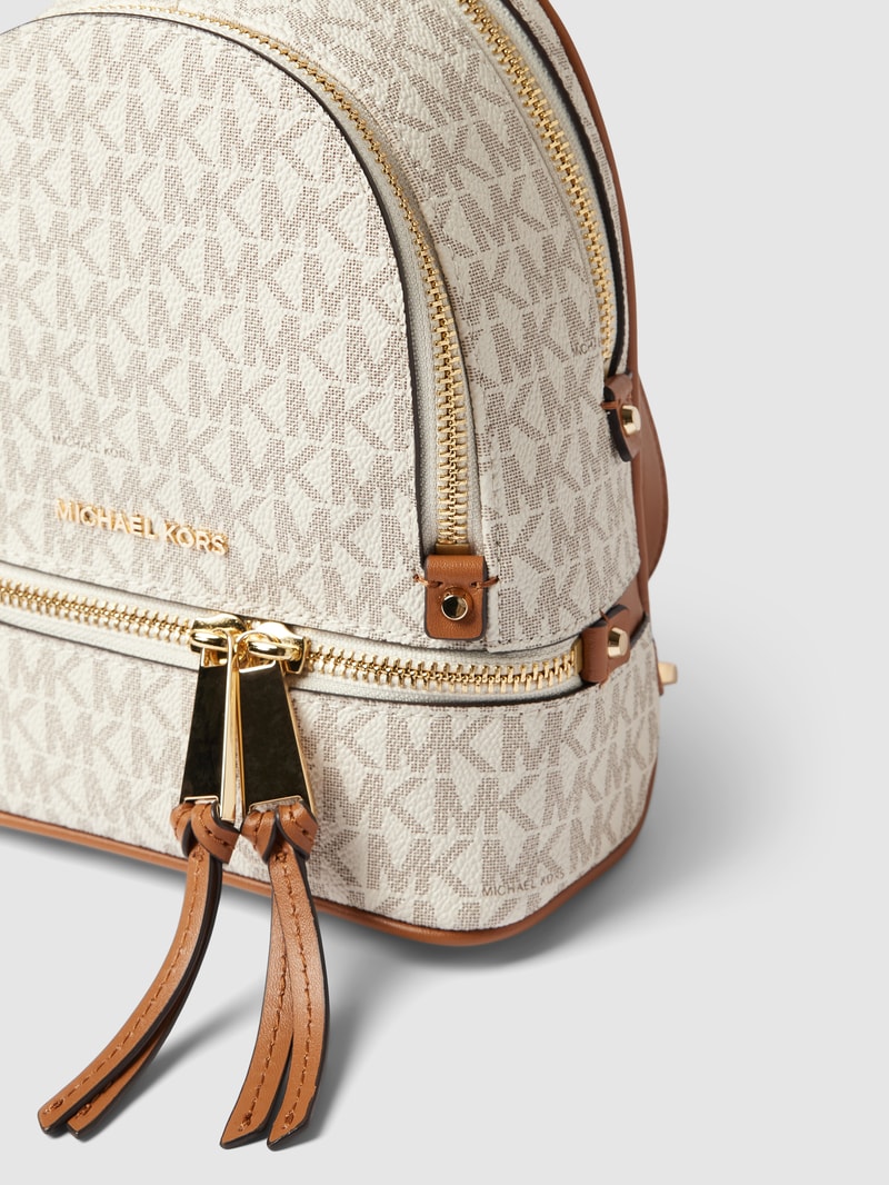 Rucksack mit Label-Applikation Modell 'RHEA' in ecru