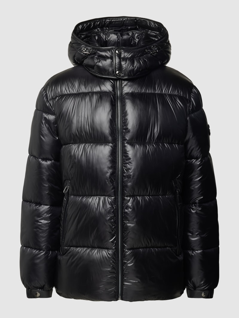 Steppjacke mit Reißverschlusstaschen in schwarz
