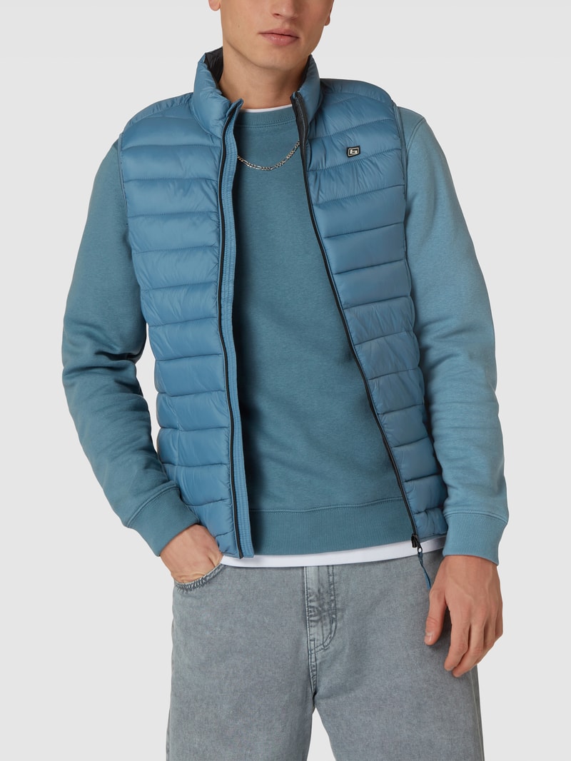 Steppweste mit Label-Patch 'Romsey' in hellblau