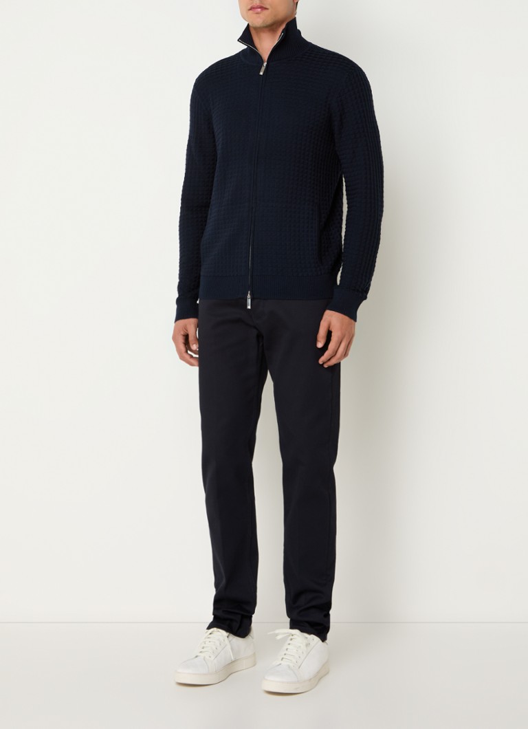 Cardigan Emporio Armani confecționat dintr-un amestec fin de lână, cu buzunare laterale.