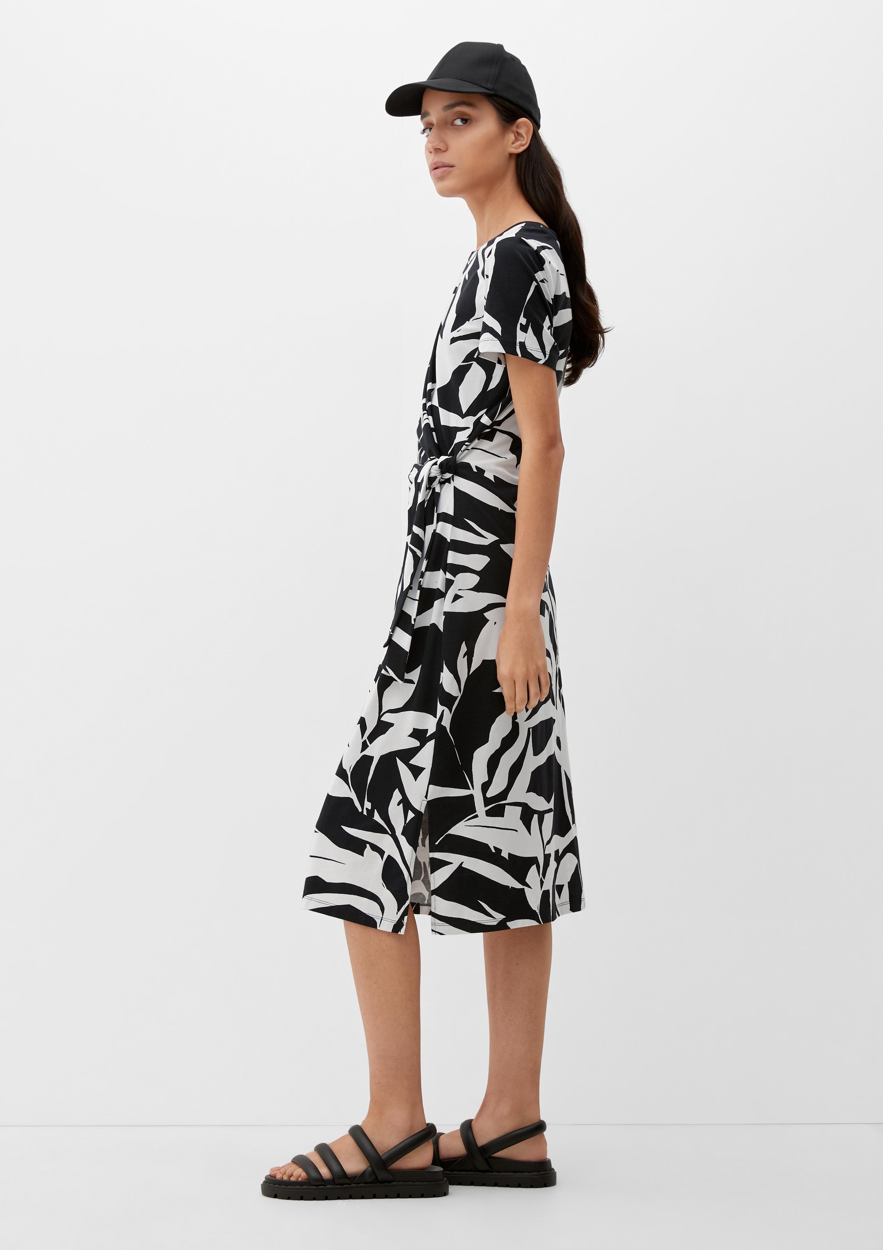 Kleid aus Baumwollstretch  2131926-99A3