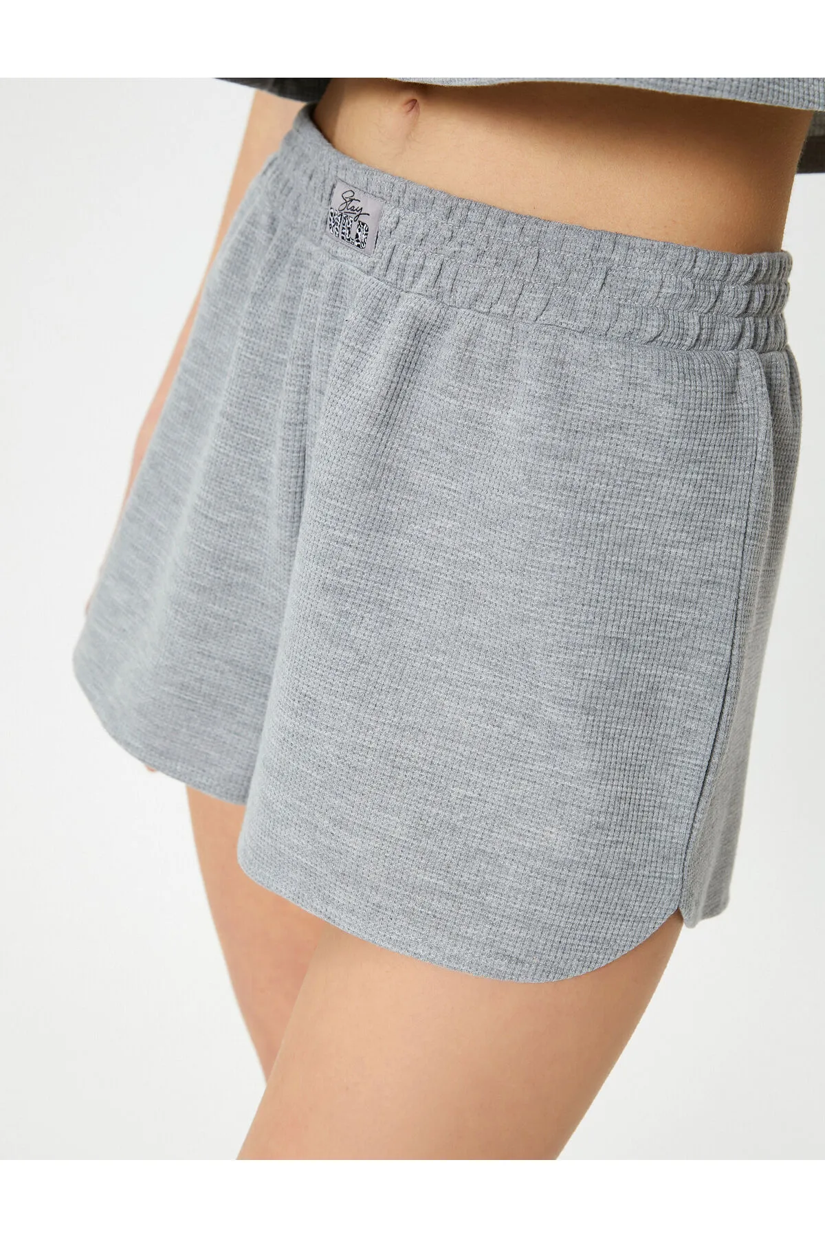 Koton  Pyjamahose Shorts Elastische Taille Label Detail Strukturiert