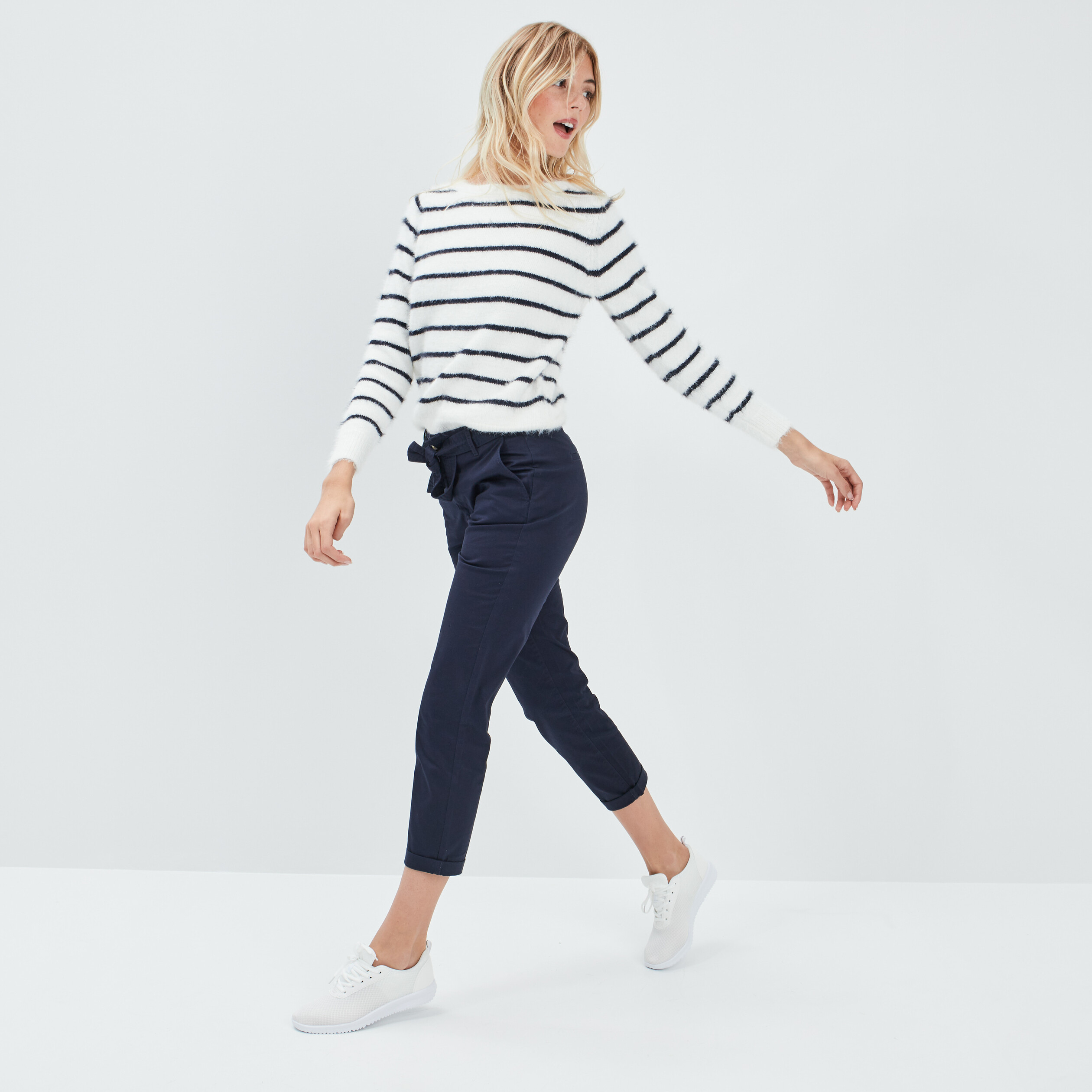 Pantalon chino ceinturé 7 8ème bleu marine femme | La Halle