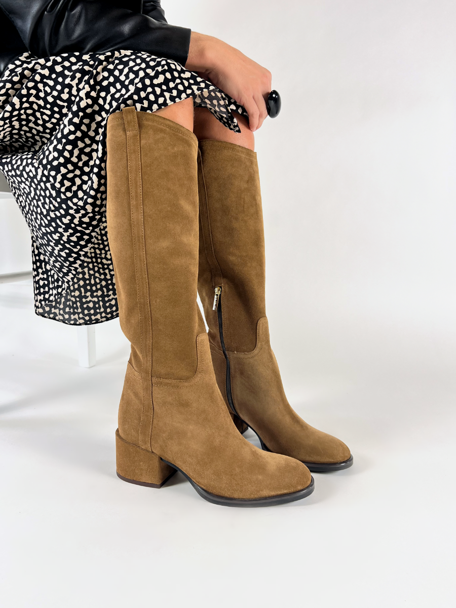 The Seller  RS2338 F8108  - Cognac