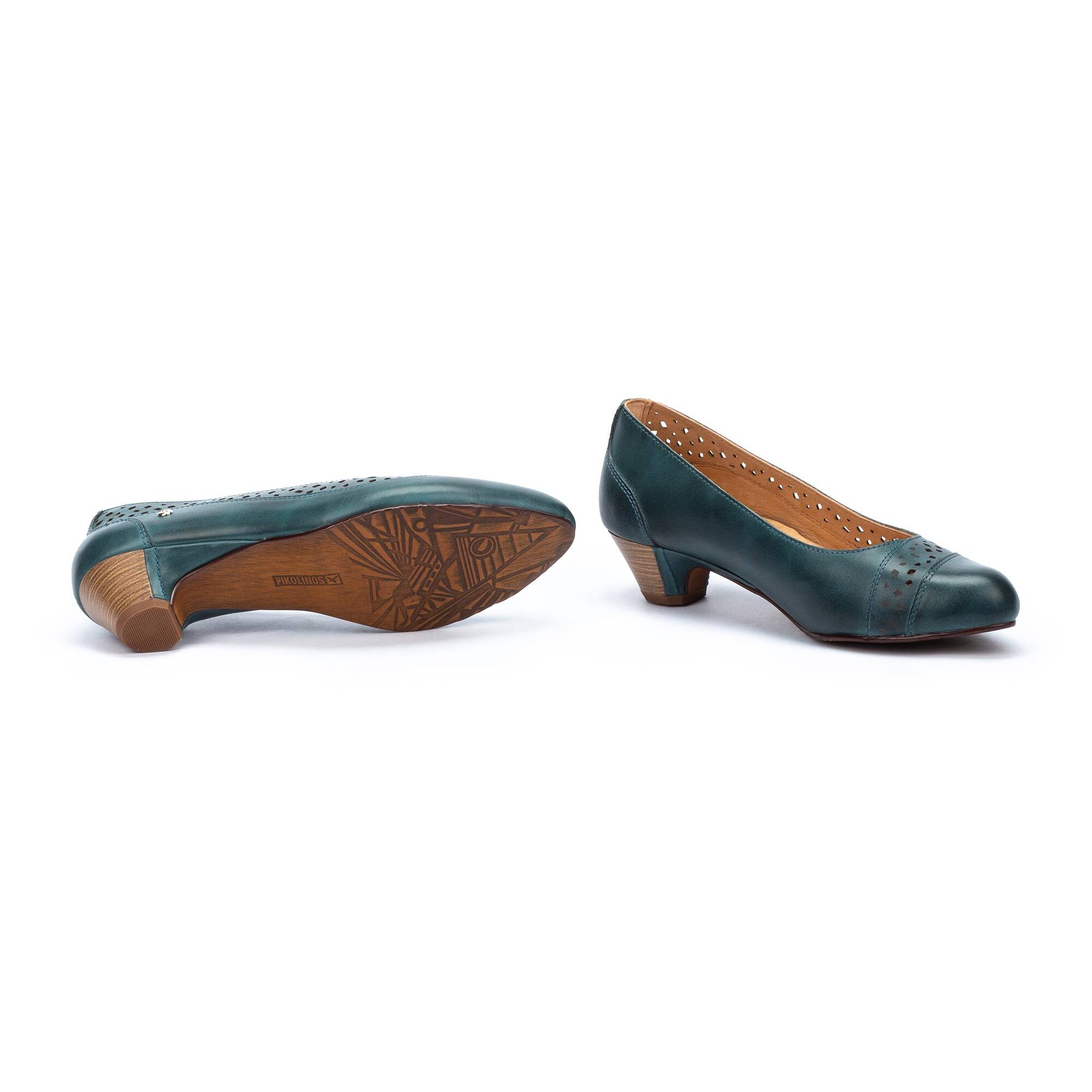 Damskie buty na niskim obcasie - RIVER