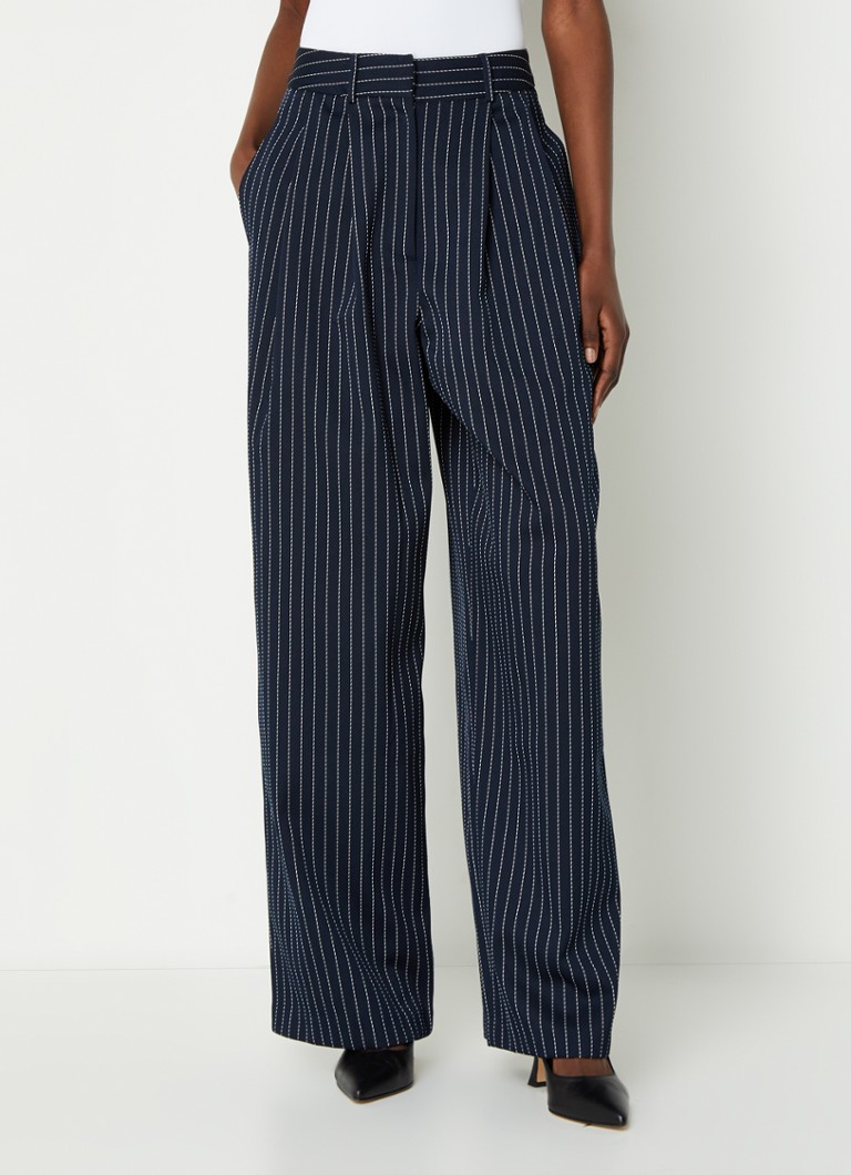 Pantaloni Ripley cu talie înaltă și croială largă, dintr-un amestec premium de lână cu dungi, disponibili la Frankie Shop.