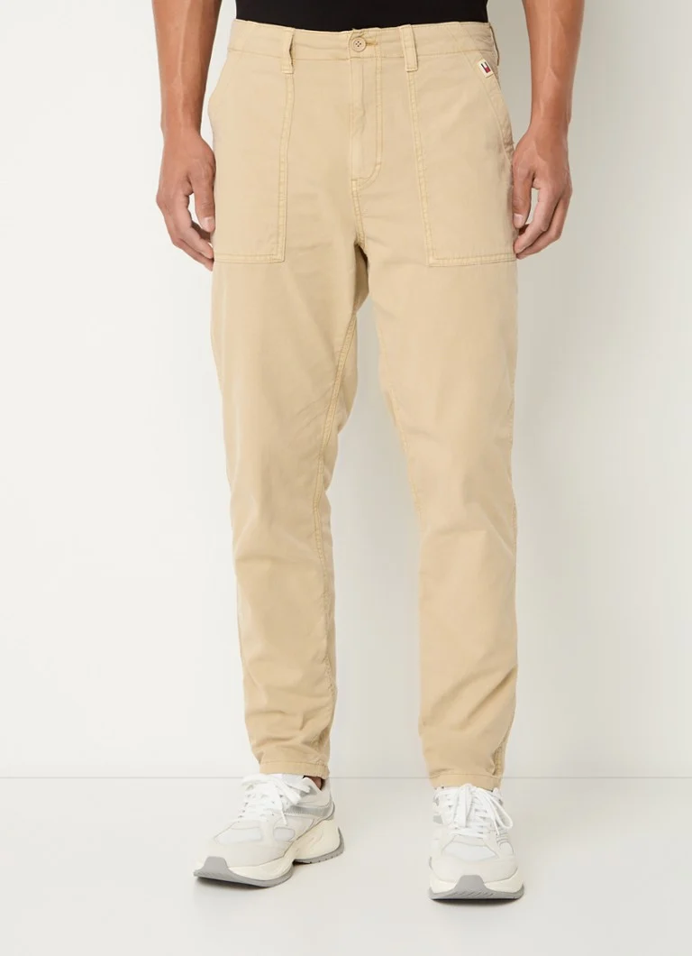 Chino nohavice Tommy Hilfiger Isaac zúženého strihu s prešívanými vreckami