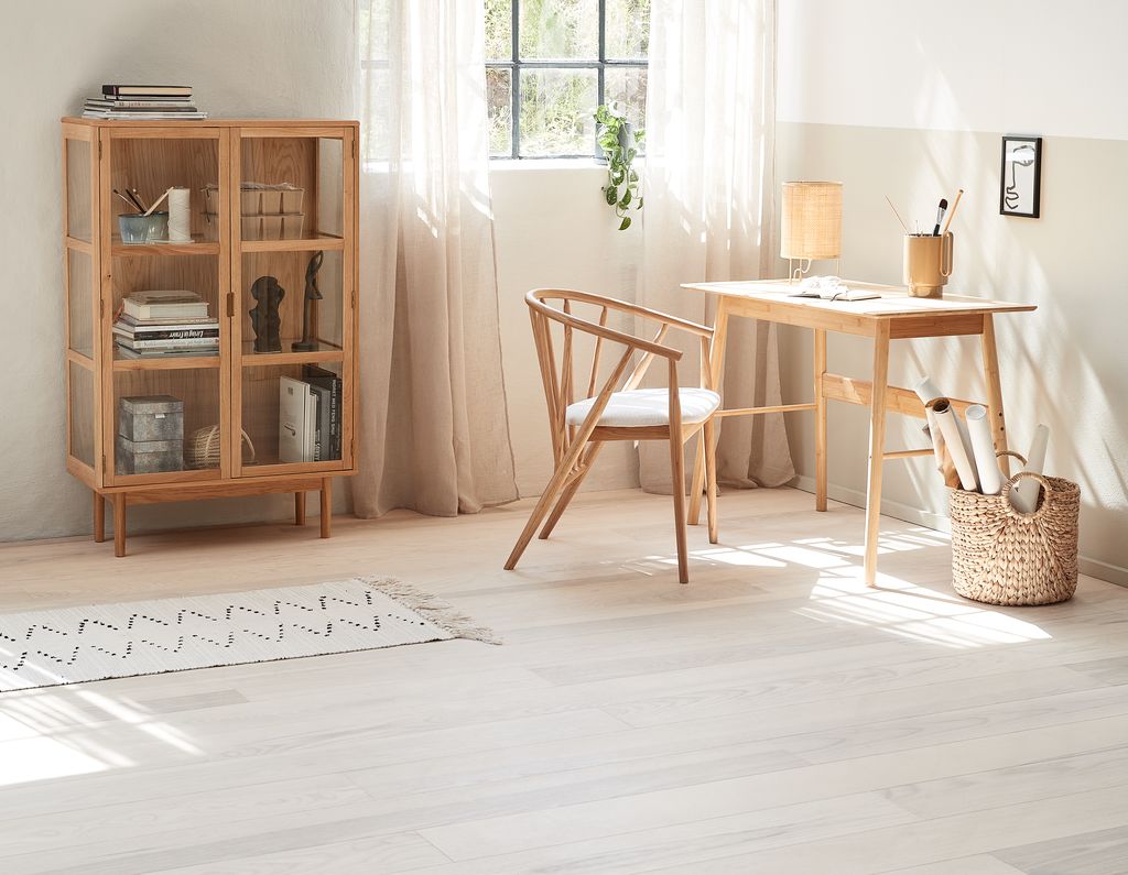 VESTERBY Witryna VESTERBY niska 2 drzwi dąb naturalny