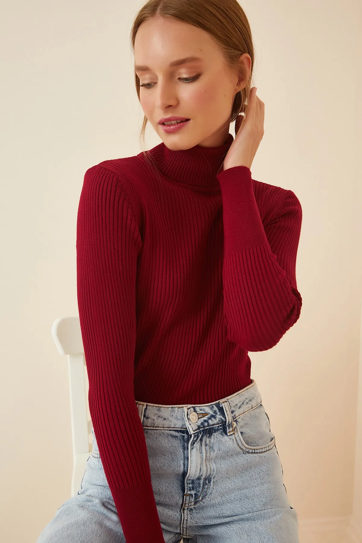 Happiness İstanbul  Burgunderroter gerippter Lycra-Pullover mit Nieten für Damen DD01007