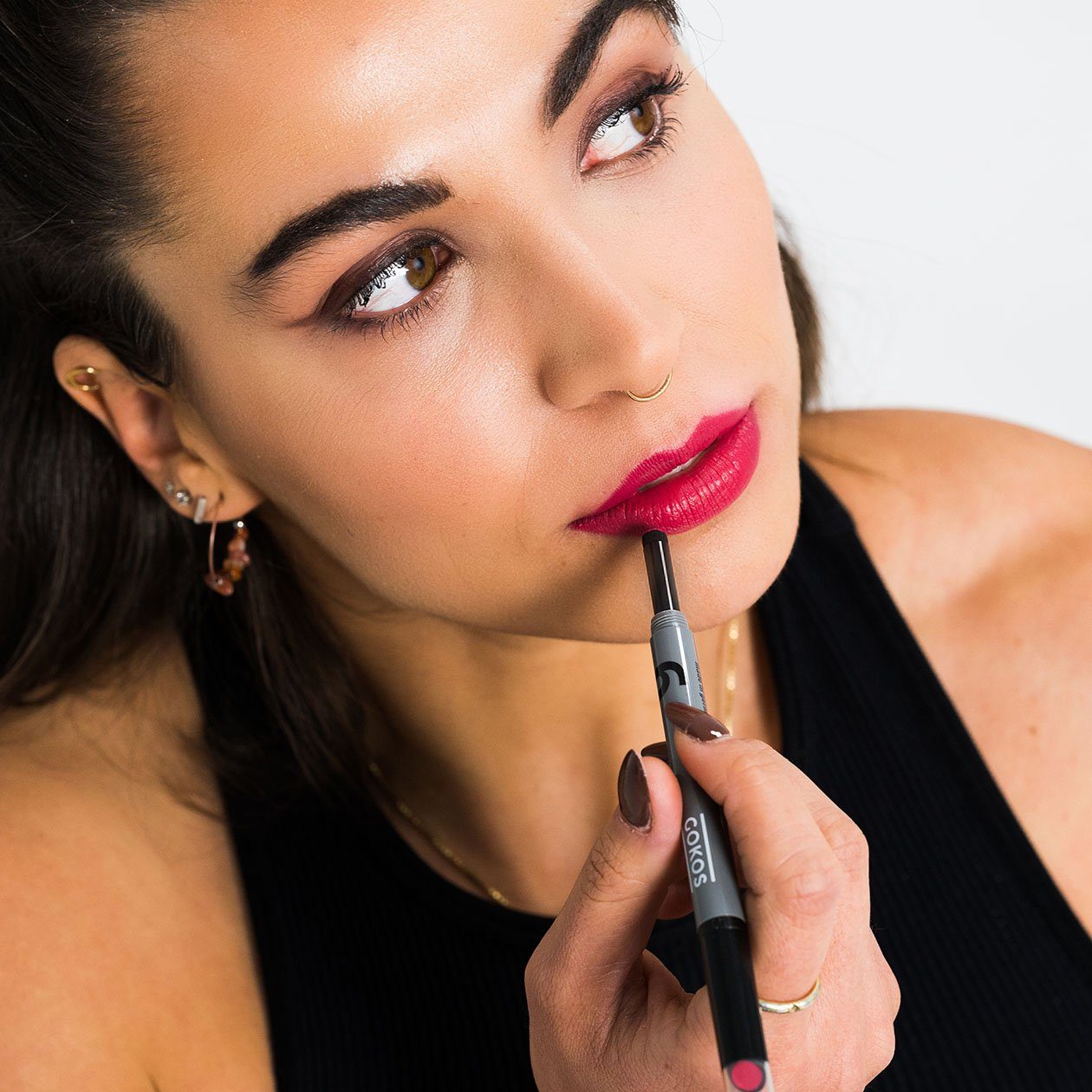 Gokos Lippenstift LipCreator, Enthält pflegendes Bienenwachs und besitzt eine samtig-leichte Textur.
