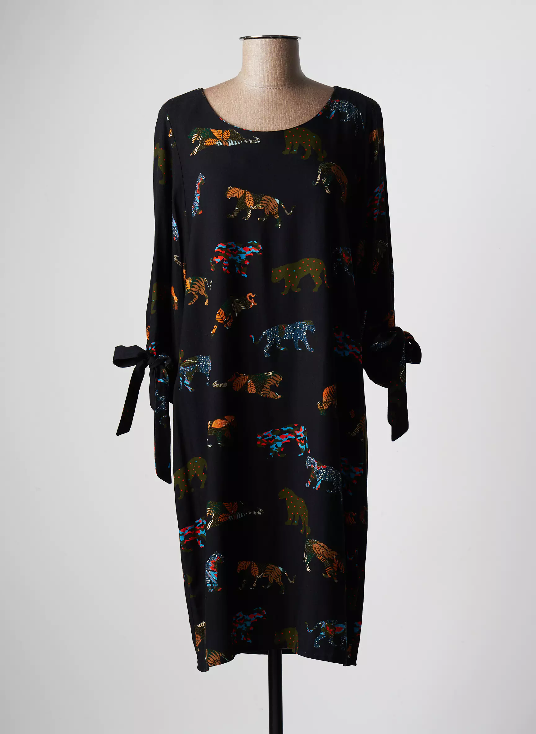 Geisha Robes Mi Longues Femme couleur noir