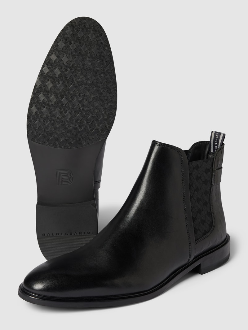 Chelsea Boots mit rückseitiger Prägung Modell 'Samuel' in schwarz