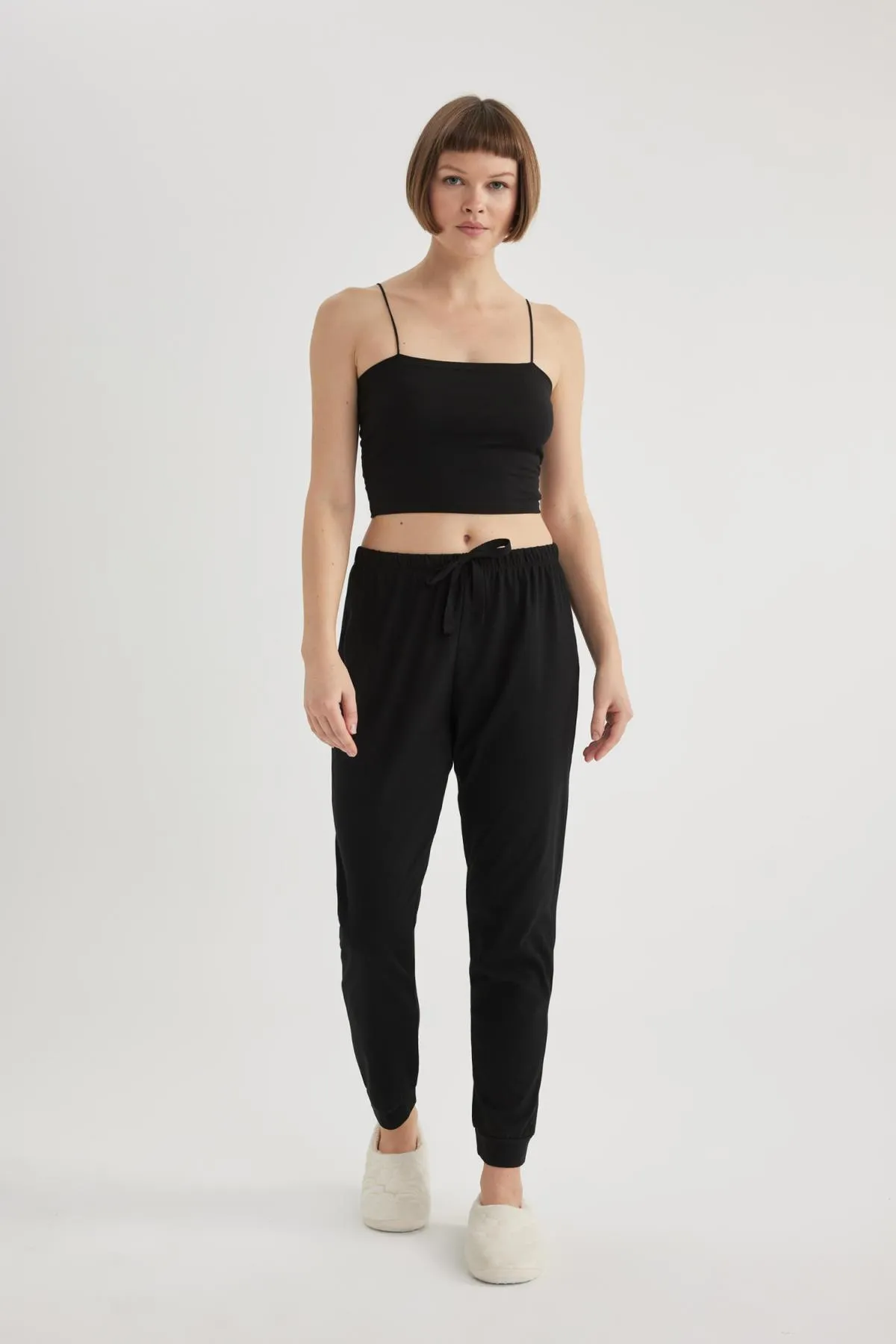 DeFacto  Schwarzes Crop Athlete mit Seilriemen - Baumwolle Y2249az24sp