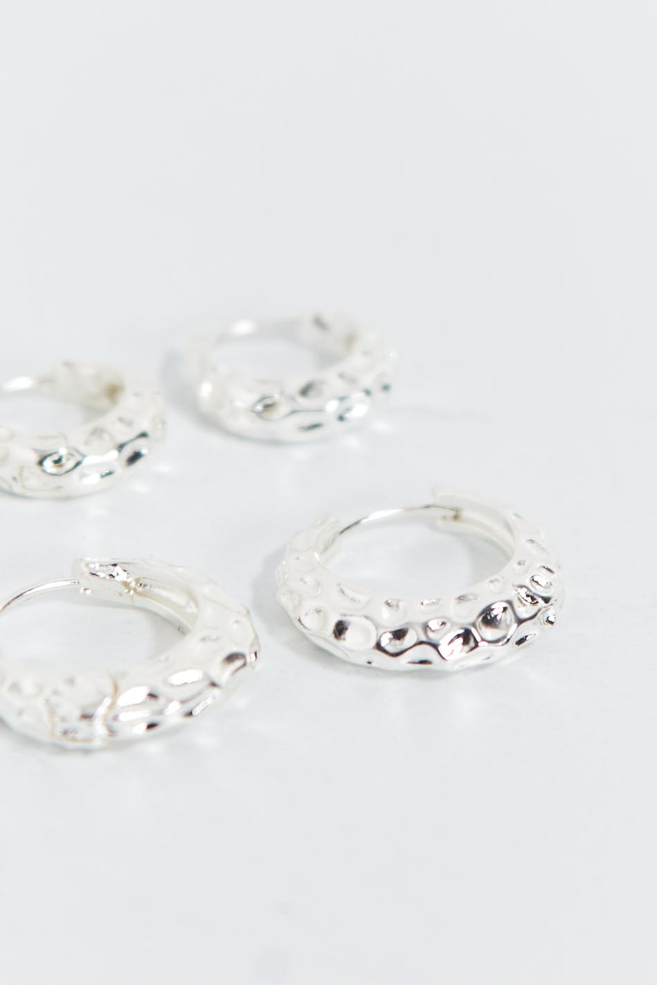 Hammered 2-pack hoop earrings