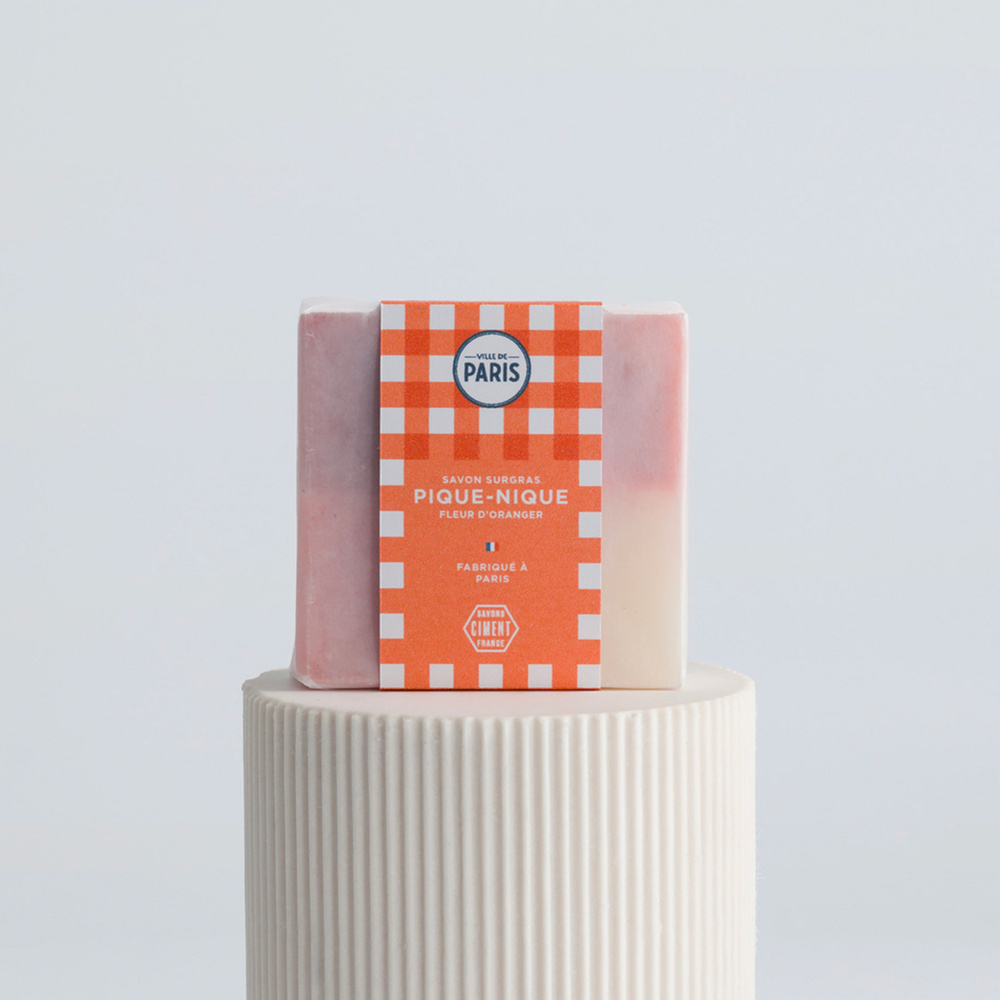 ciment PIQUE-NIQUE Savon surgras corps motif Pique nique -Fragrance Oranger Savon solide 100g