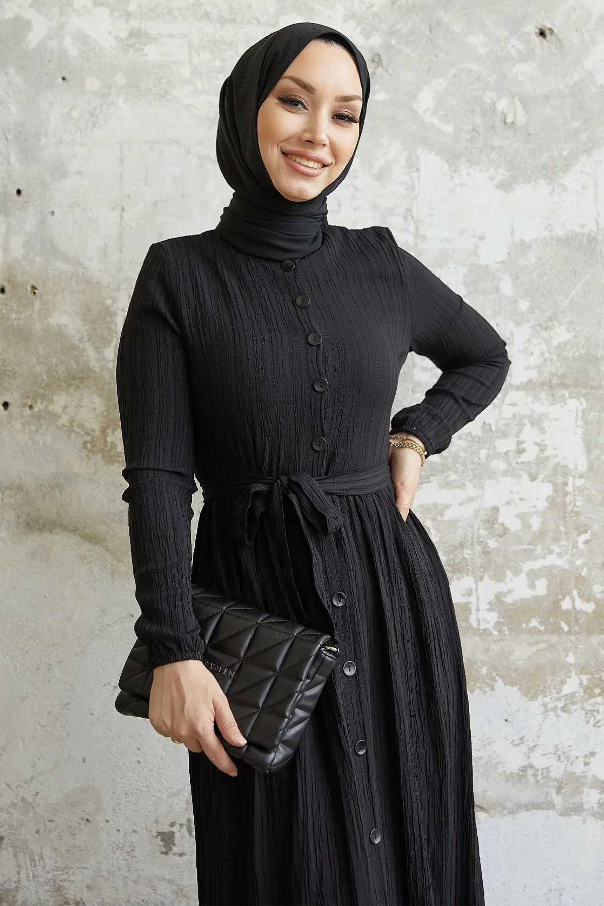 InStyle  Lemina-Kleid mit Gürtel – Schwarz