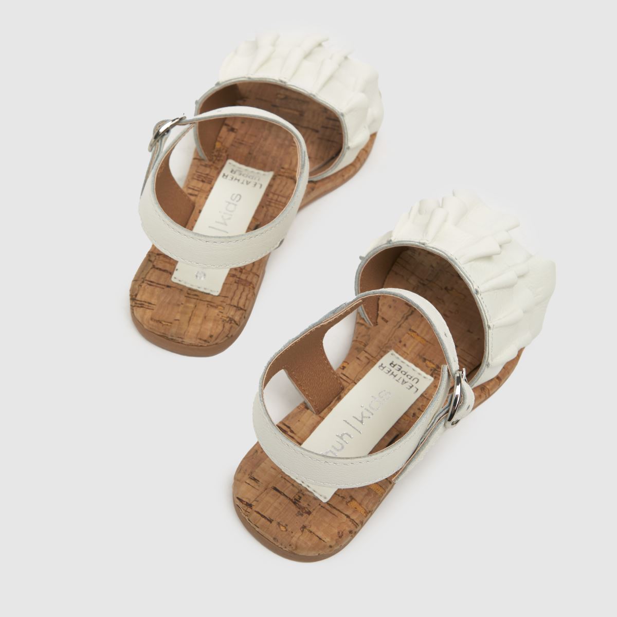 Schuh fehér karamellás fodros lányka kisgyermek szandál