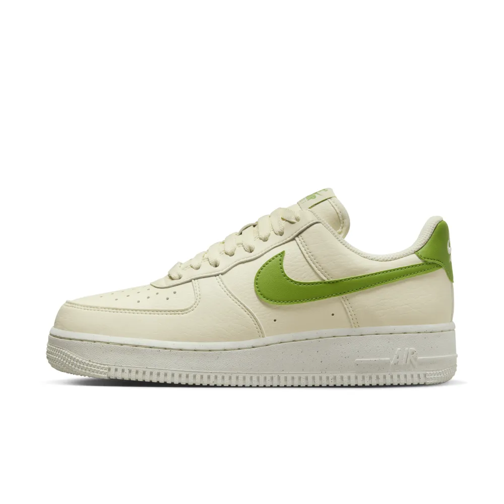 Nike Air Force 1 07 DV3808 102 / weiss