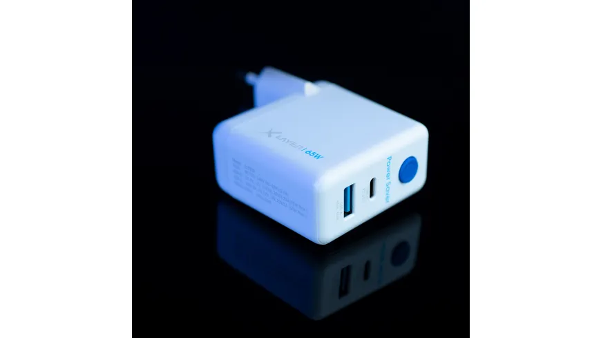 XLayer 65W Power Saver duales Ladegerät mit Strom-Stopp-Funktion White