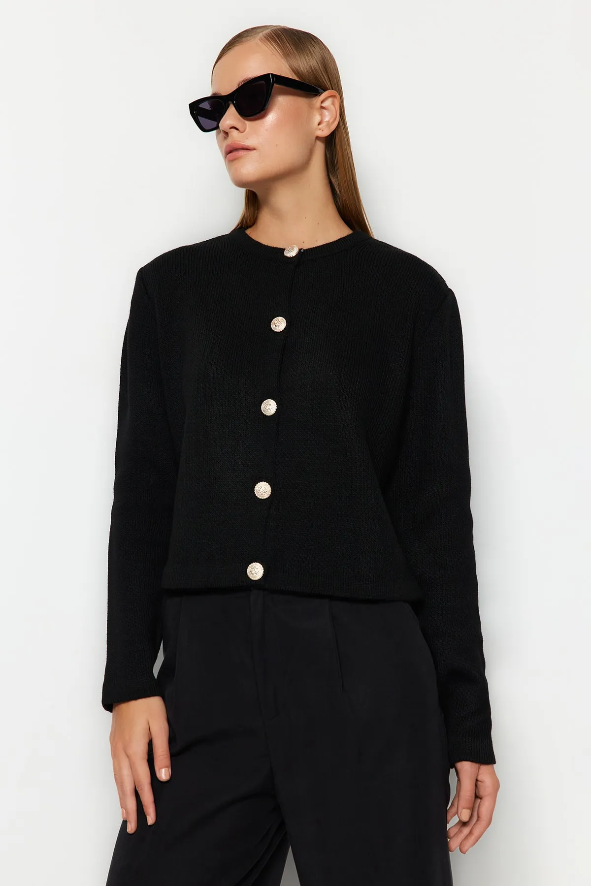 Trendyol Collection  Schwarzer Basic-Strickcardigan TWOAW24HI00090
