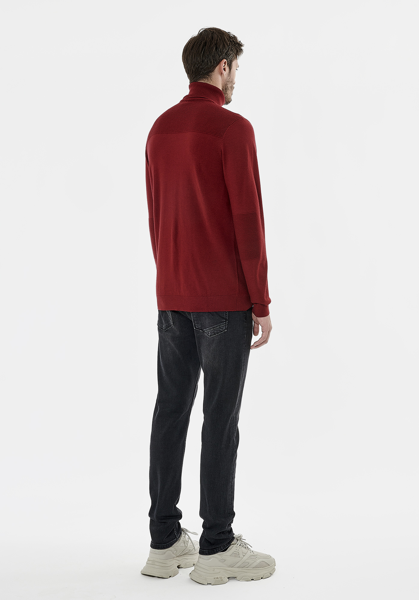 ARIAN  Pull bordeaux homme