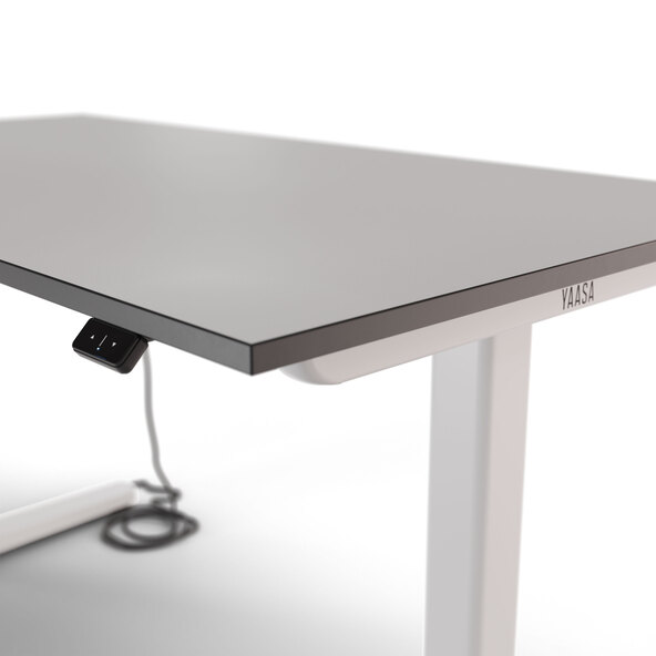 Elektrisch höhenverstellbarer Schreibtisch Desk Basic, silberweiß