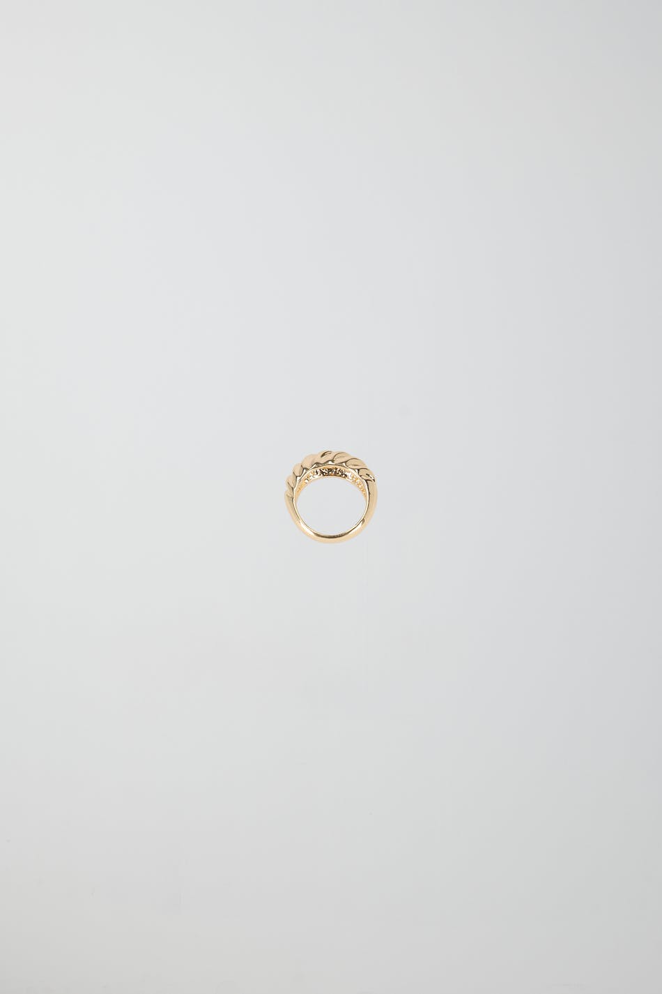 Croissant ring