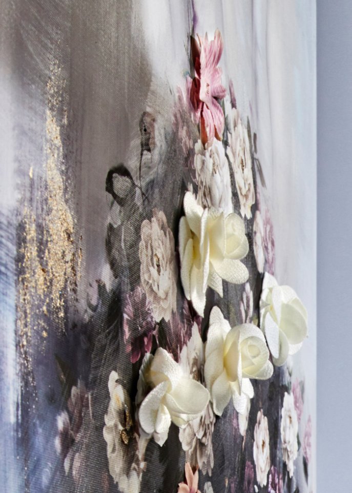 Bild Frau mit Blumenkleid