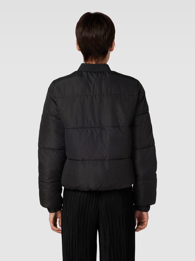 Steppjacke in verkürzter Passform Modell 'LUCY' in schwarz