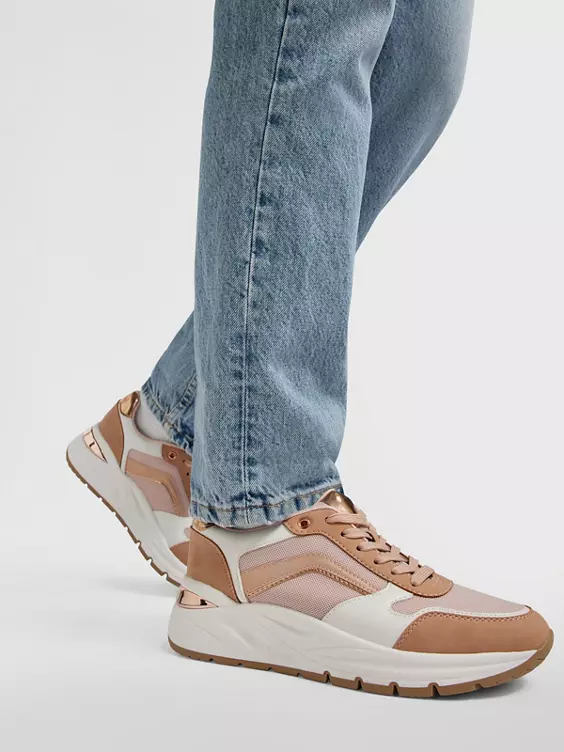 Graceland Platform Sneaker