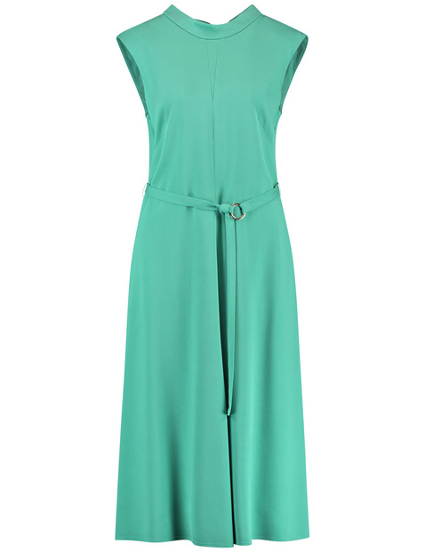 Fließendes Kleid mit Bindebändern