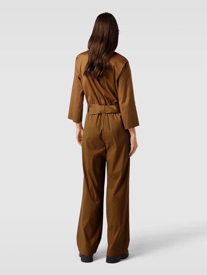 Jumpsuit mit Bindegürtel in mittelbraun