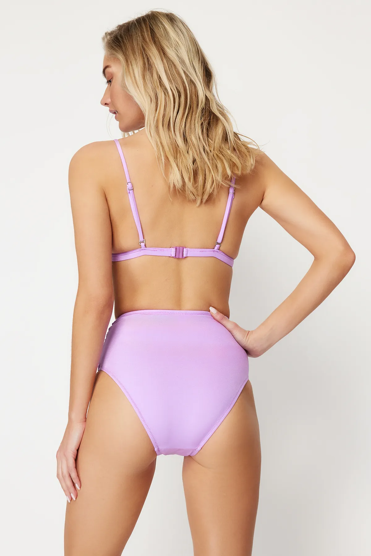 Trendyol Collection  Lila drapierte Hipster-Bikinihose mit hoher Taille TBESS21BA0178