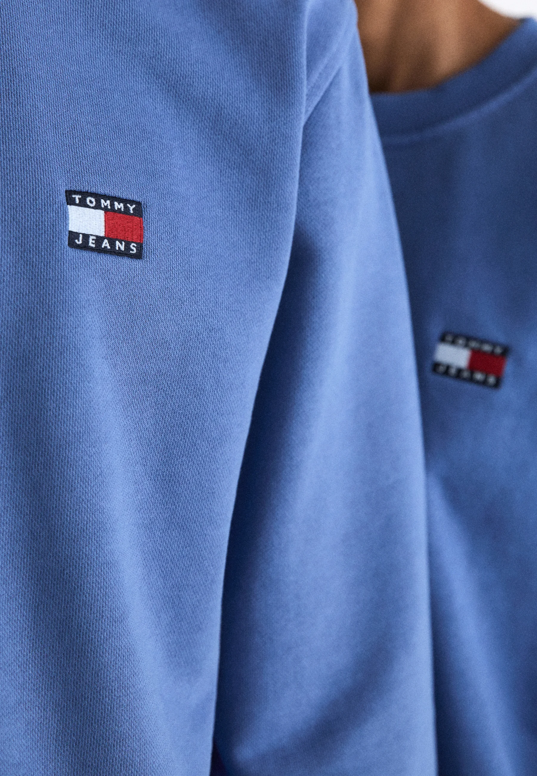 Sudadera unisex con logo lavado de Tommy Jeans