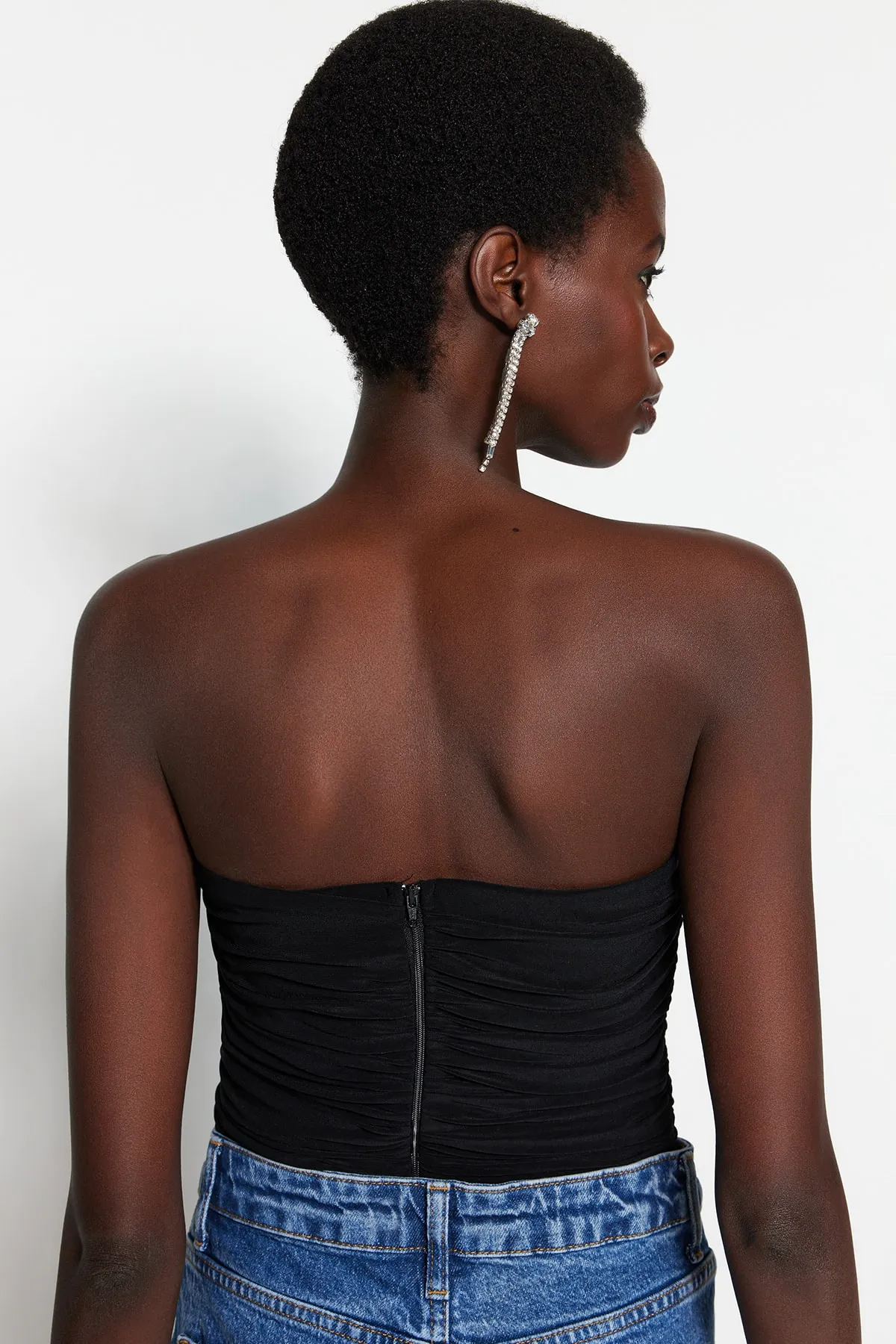 Trendyol Collection  Schwarzer gefütterter Strick-Body mit Druckknöpfen TPRSS23BD00027