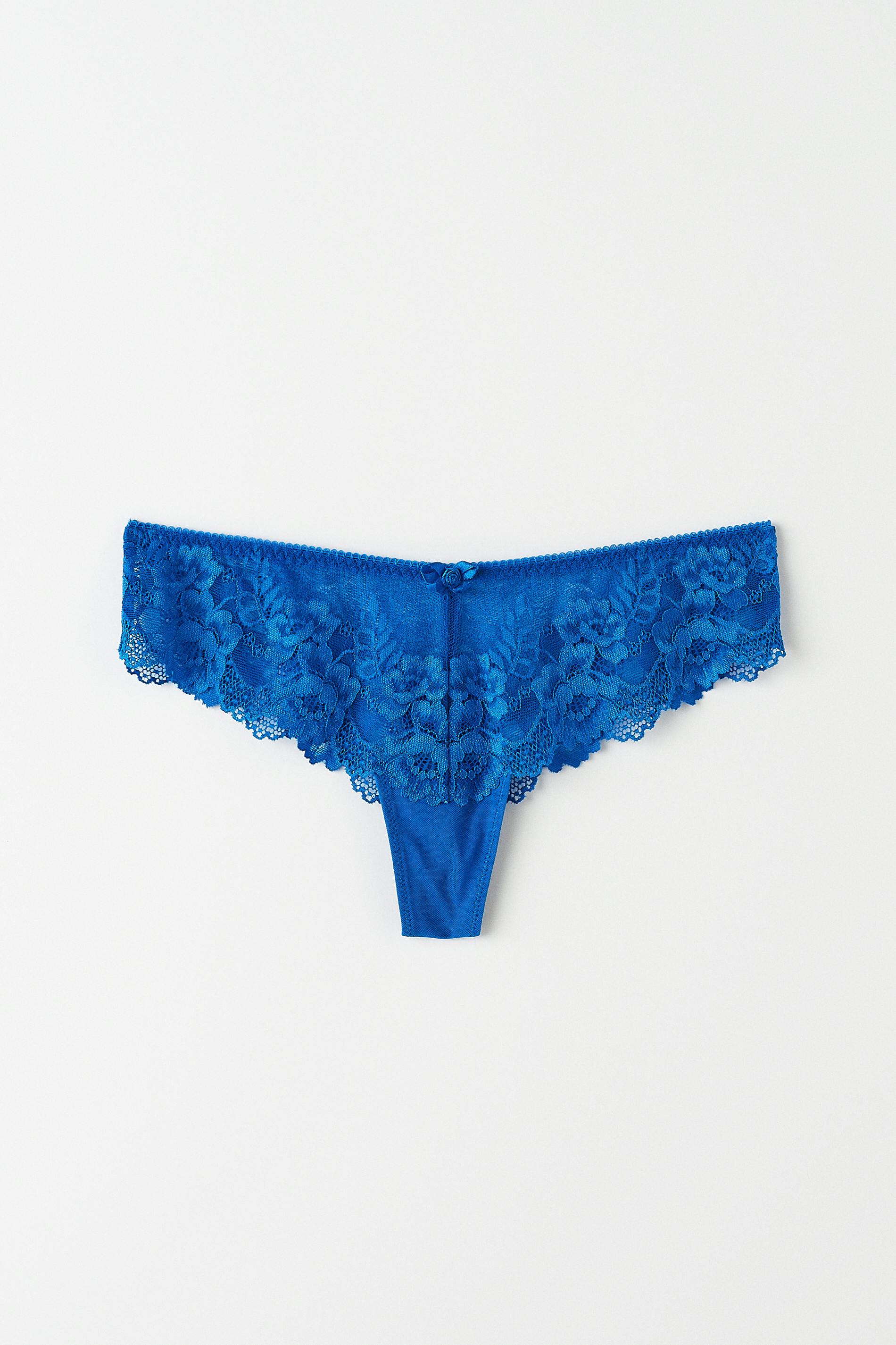Lace string