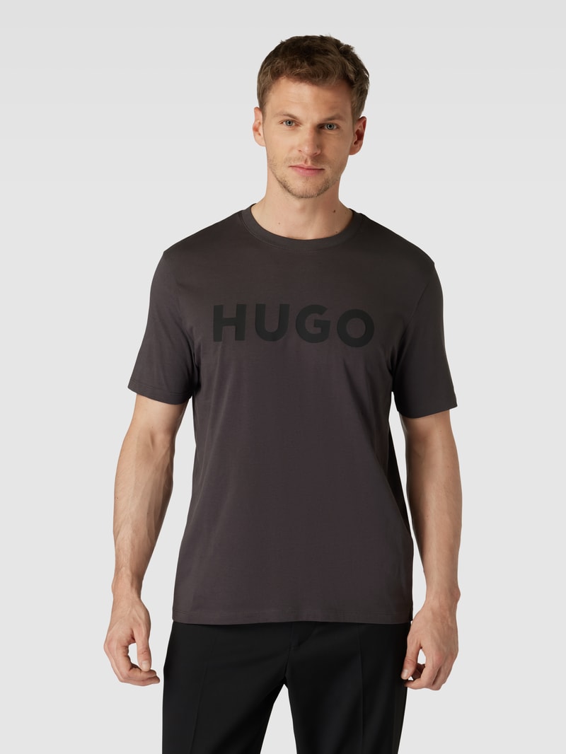 T-Shirt mit Label-Print Modell 'DULIVIO' in dunkelgrau