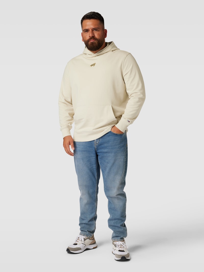 PLUS SIZE Hoodie mit Label-Patch Modell 'SIGNATURE' in beige