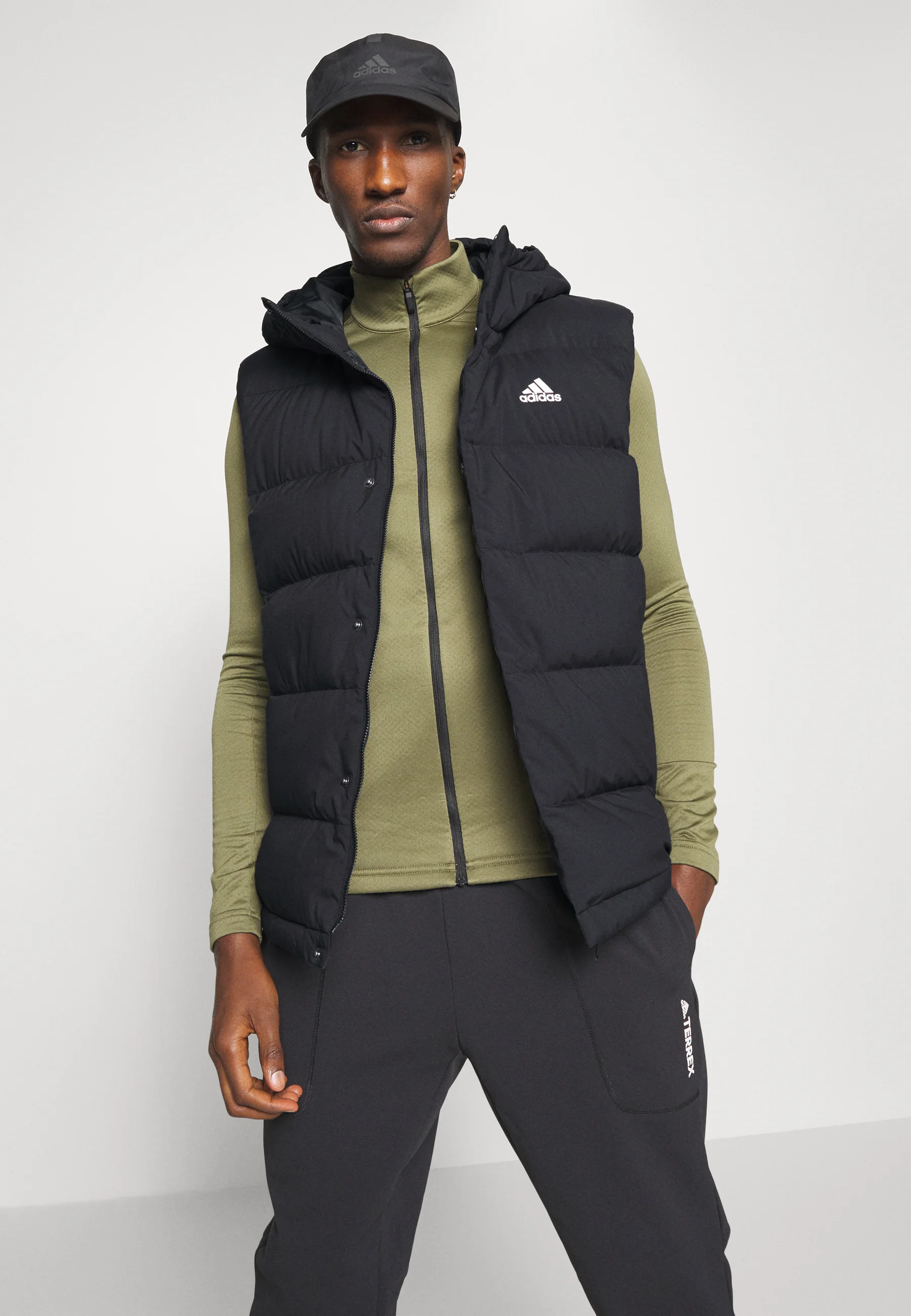 adidas Sportswear HELIONIC HOODED DOWN - Sin mangas