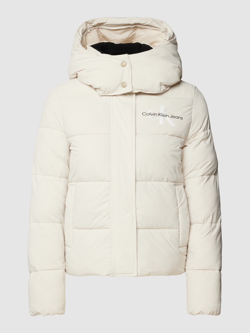 Steppjacke mit abnehmbarer Kapuze in offwhite