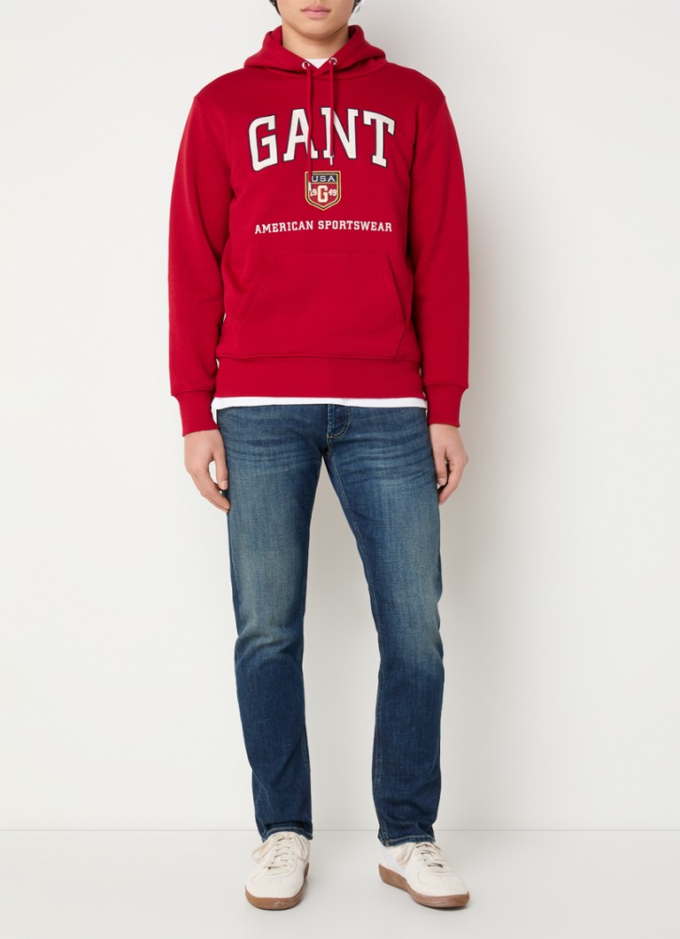 Bluza z kapturem Gant z kieszenią kangurkową i haftowanym logo.
