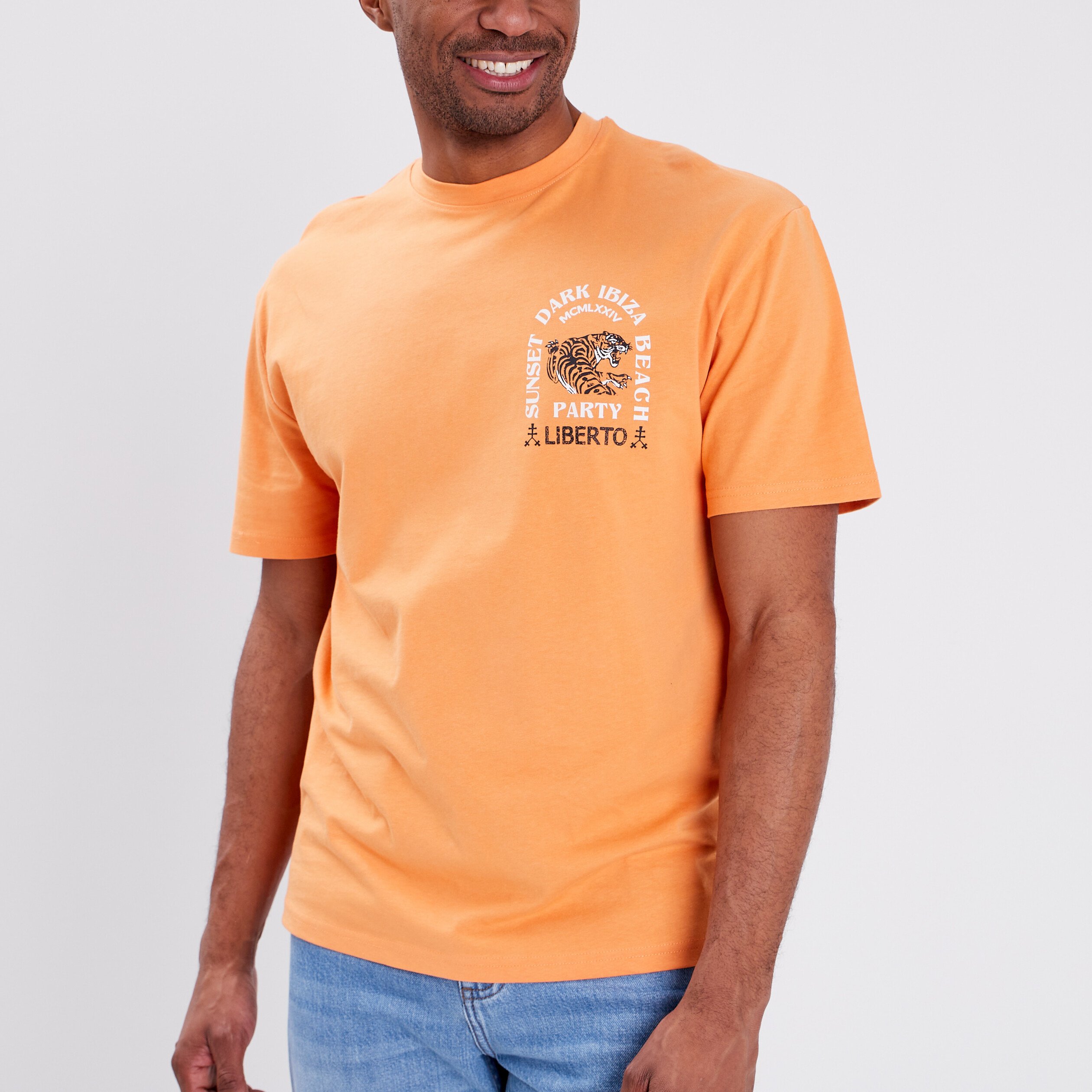T-shirt manches courtes Liberto orange clair homme | La Halle