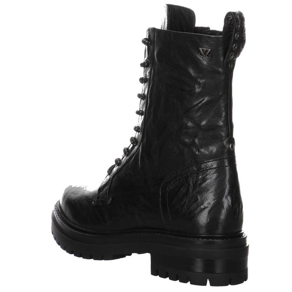 Lazamani Boots