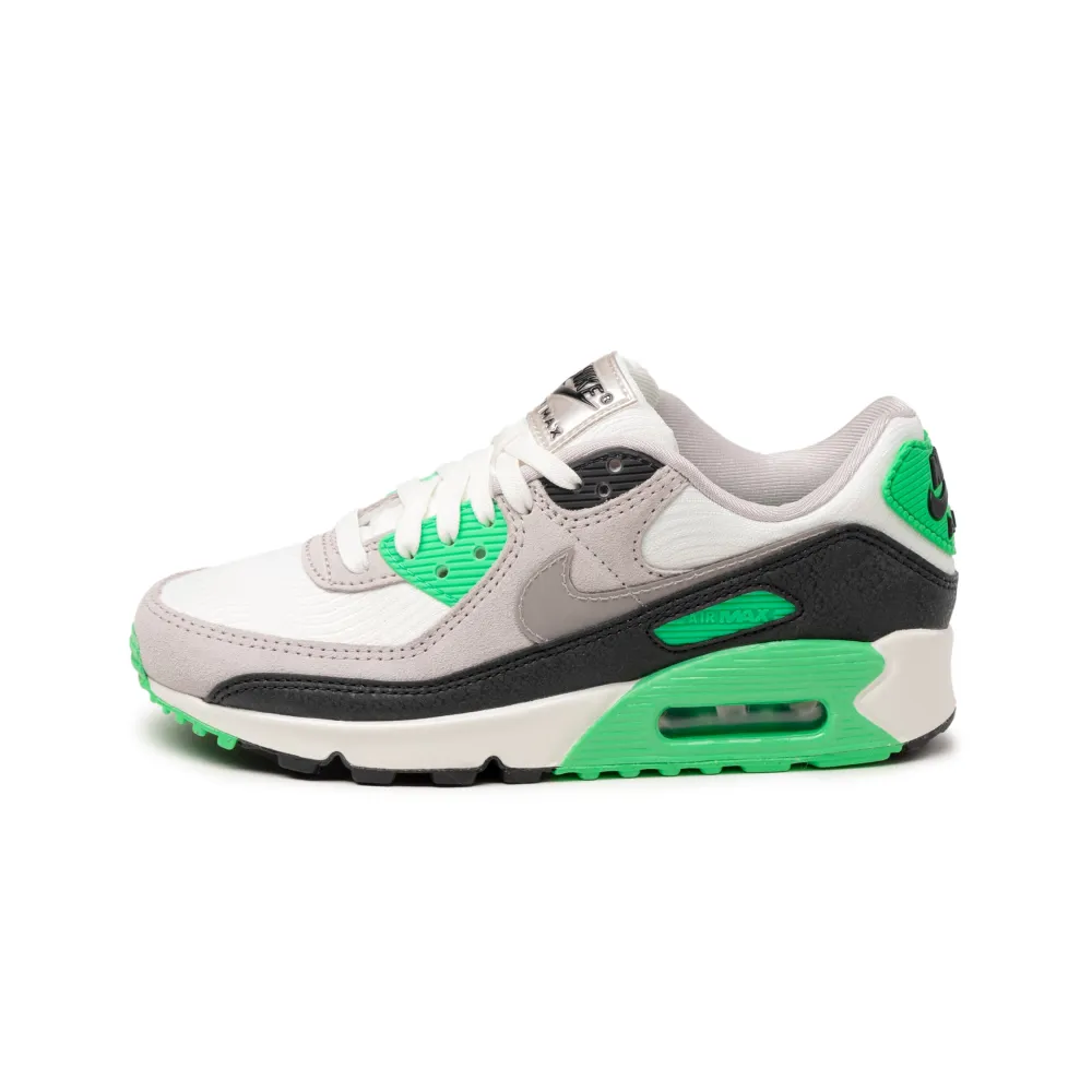 Nike AIR MAX 90 FJ3208-001 / grün