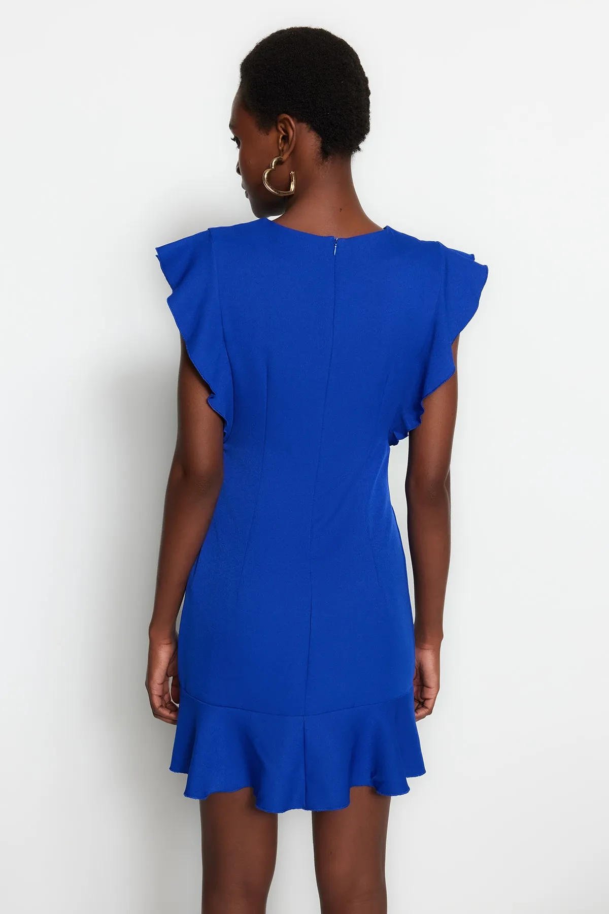 Trendyol Collection  Saks Rüschendetailliertes Webkleid TWOSS19XB0075