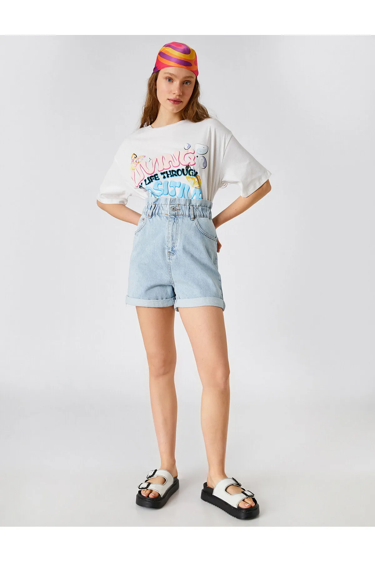 Koton  Jeansshorts mit hoher Taille und Taschen