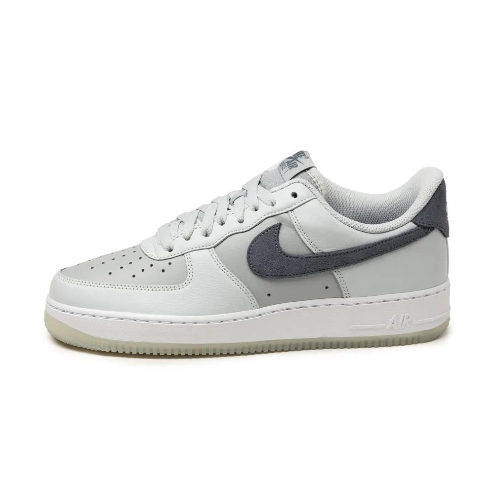 Nike Air Force 1 07 Low FJ4170 001 / grau