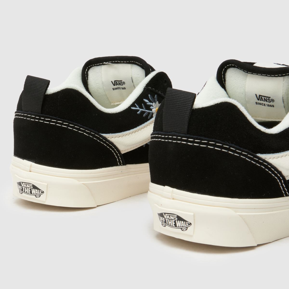 Vans KNU School cipők fekete multiszínű színben